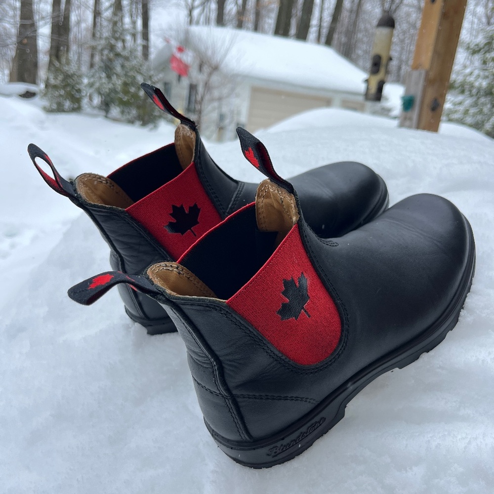 Special edition Blundstone EH Canada- unisex